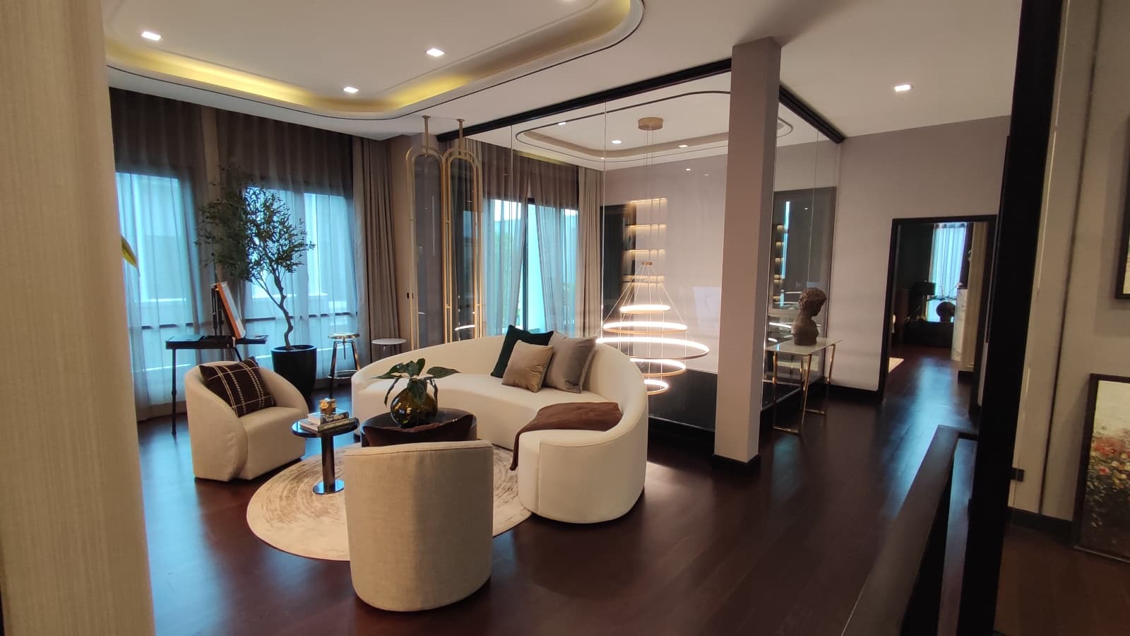 Bangkok Boulevard Signature Sathorn - Pinklao — Image 5