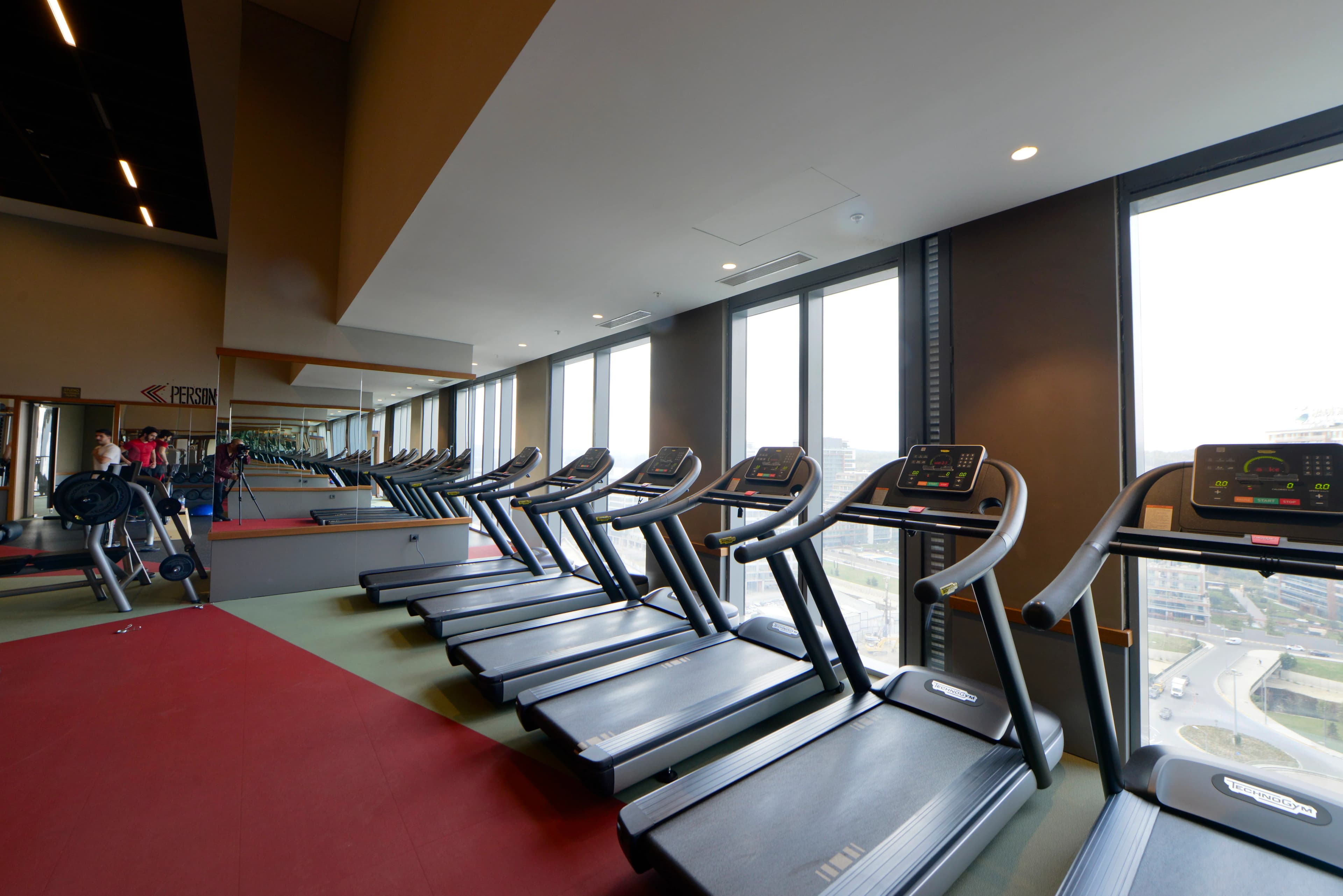 Skyland Residence — Image 10