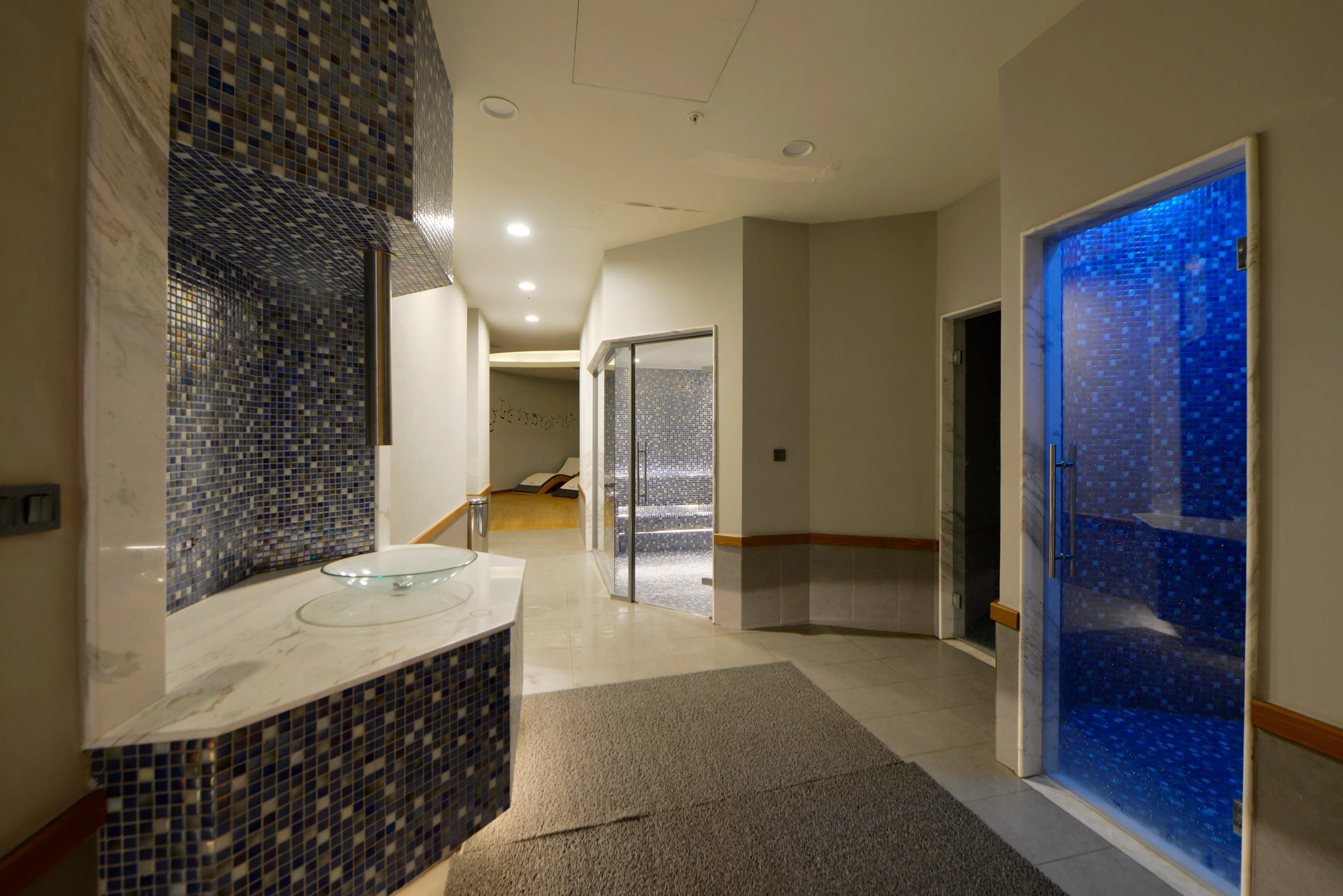 Skyland Residence — Image 12